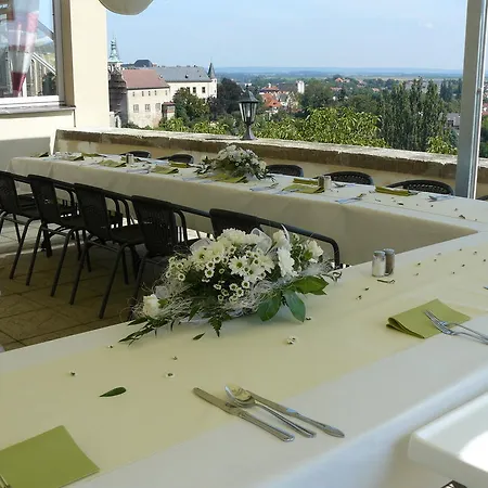 Hotel U Varhanare