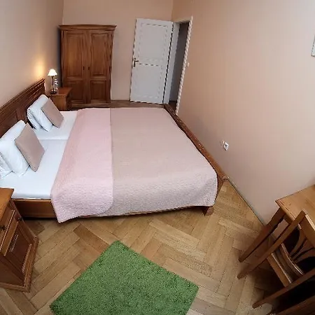 Hotel U Varhanare