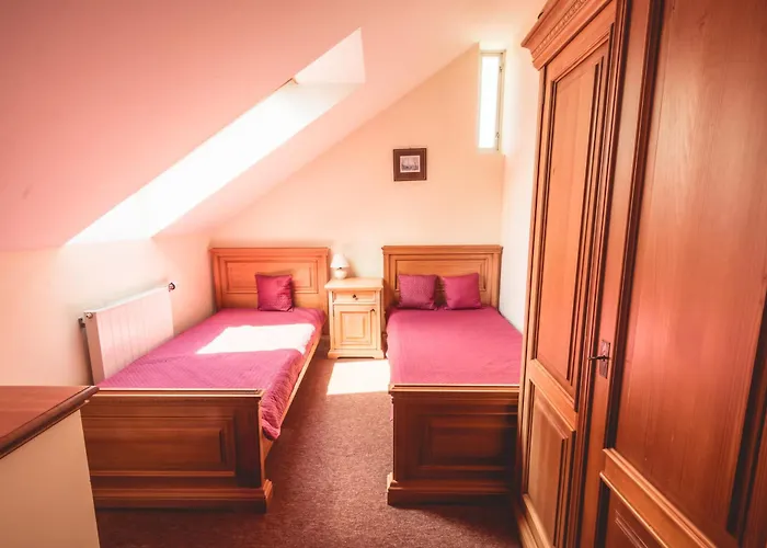 ホテル U Varhanare