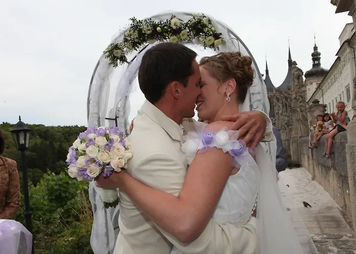 U Varhanare ホテル クトナー・ホラ