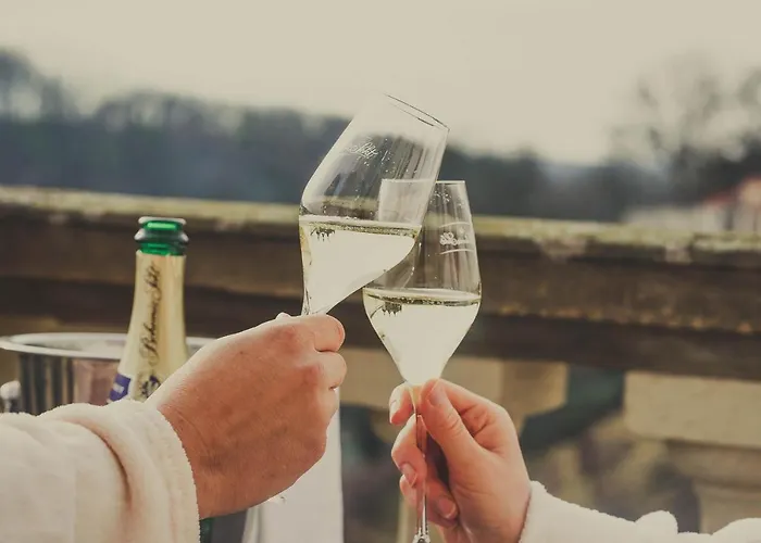 ホテル U Varhanare