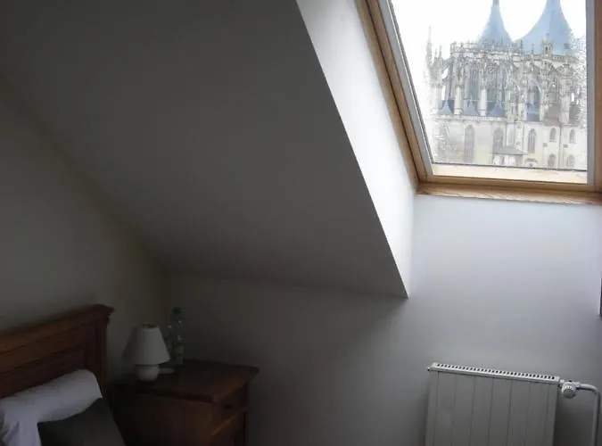 ホテル U Varhanare